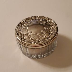 Body or face powder duster and container